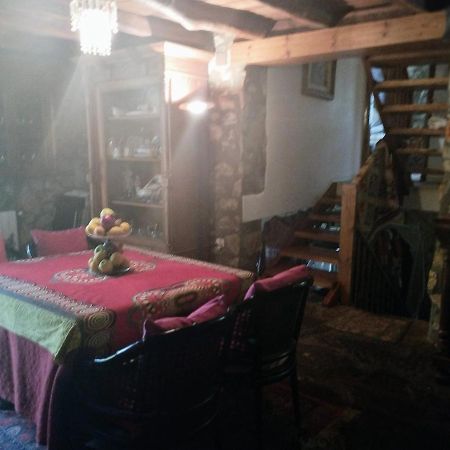Hostal La Vall ซานท์เปาเดเซกูเรียส ภายนอก รูปภาพ